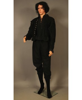 https://malle-costumes.com/10261/romeo-montaigut.jpg