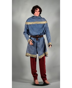 https://malle-costumes.com/10693/robin-xivme-s-bleu-2.jpg