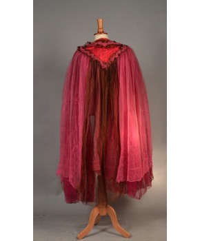 https://malle-costumes.com/10869/cape-organza-rose-1.jpg