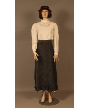 https://malle-costumes.com/11138/batignolles.jpg