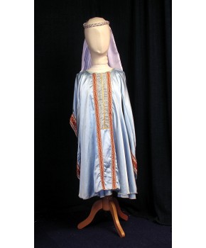 https://malle-costumes.com/6330/chatelaine-62-ciel-ocre.jpg