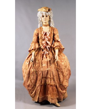 https://malle-costumes.com/6595/petit-trianon.jpg