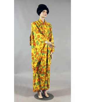 https://malle-costumes.com/6627/japonaise-jaune-vert.jpg