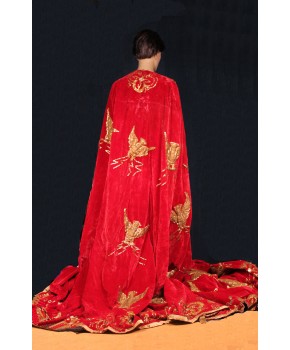 https://malle-costumes.com/6861/cape-gm-rouge-et-or.jpg