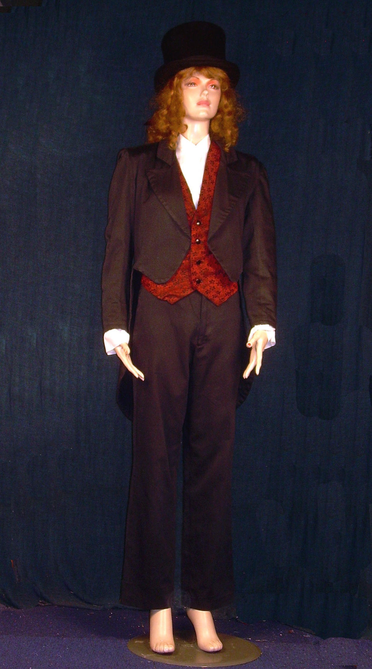 Sand La Malle Aux Costumes