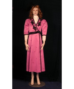 https://malle-costumes.com/7031/eleanor.jpg