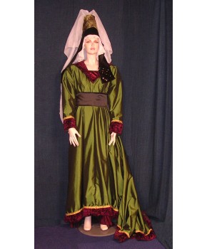 https://malle-costumes.com/7298/cour-de-bourgogne-vert-bordeau.jpg
