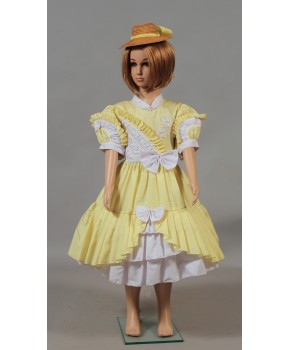 https://malle-costumes.com/7839/petite-fille-modele-jaune-.jpg