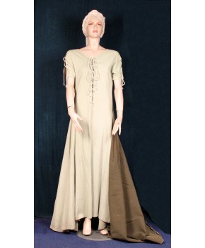 https://malle-costumes.com/8194/griselda.jpg