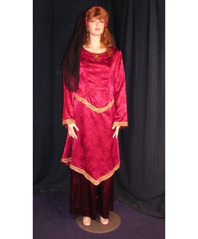 https://malle-costumes.com/8490/dame-leslie.jpg