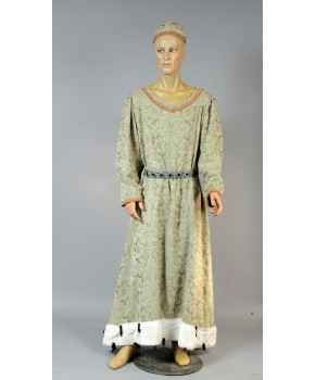 https://malle-costumes.com/8656/olivier-de-la-marche.jpg