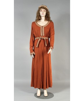 https://malle-costumes.com/8789/mathilde.jpg