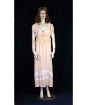 https://malle-costumes.com/9289/chemise-de-nuit-crepe-rose.jpg