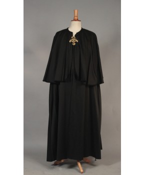 https://malle-costumes.com/9975/cape-noire-luxe.jpg